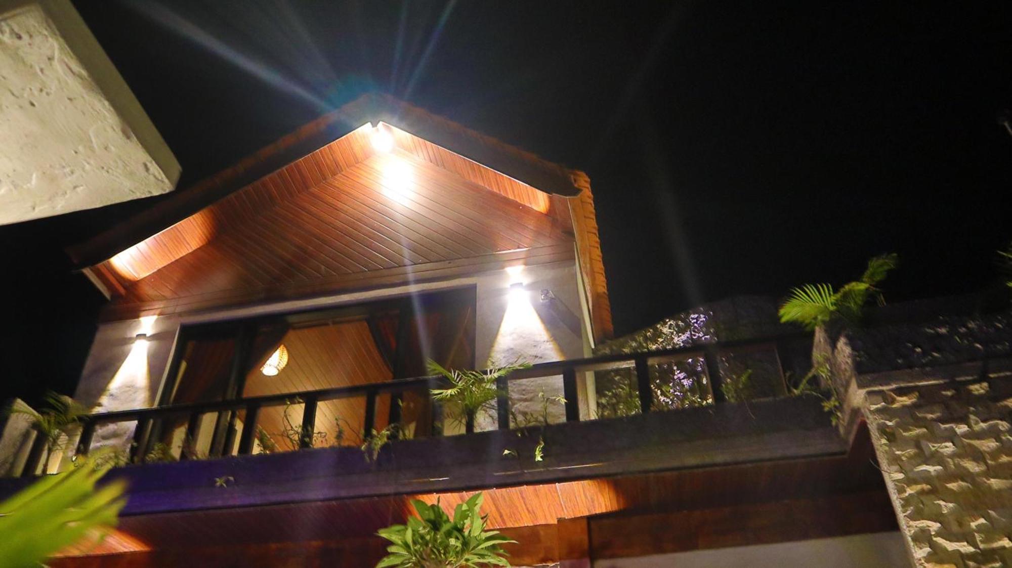 Pranajaya Oasis Villa เตจากูลา ภายนอก รูปภาพ
