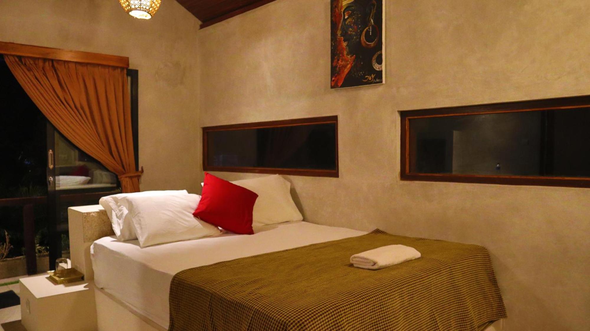 Pranajaya Oasis Villa เตจากูลา ภายนอก รูปภาพ