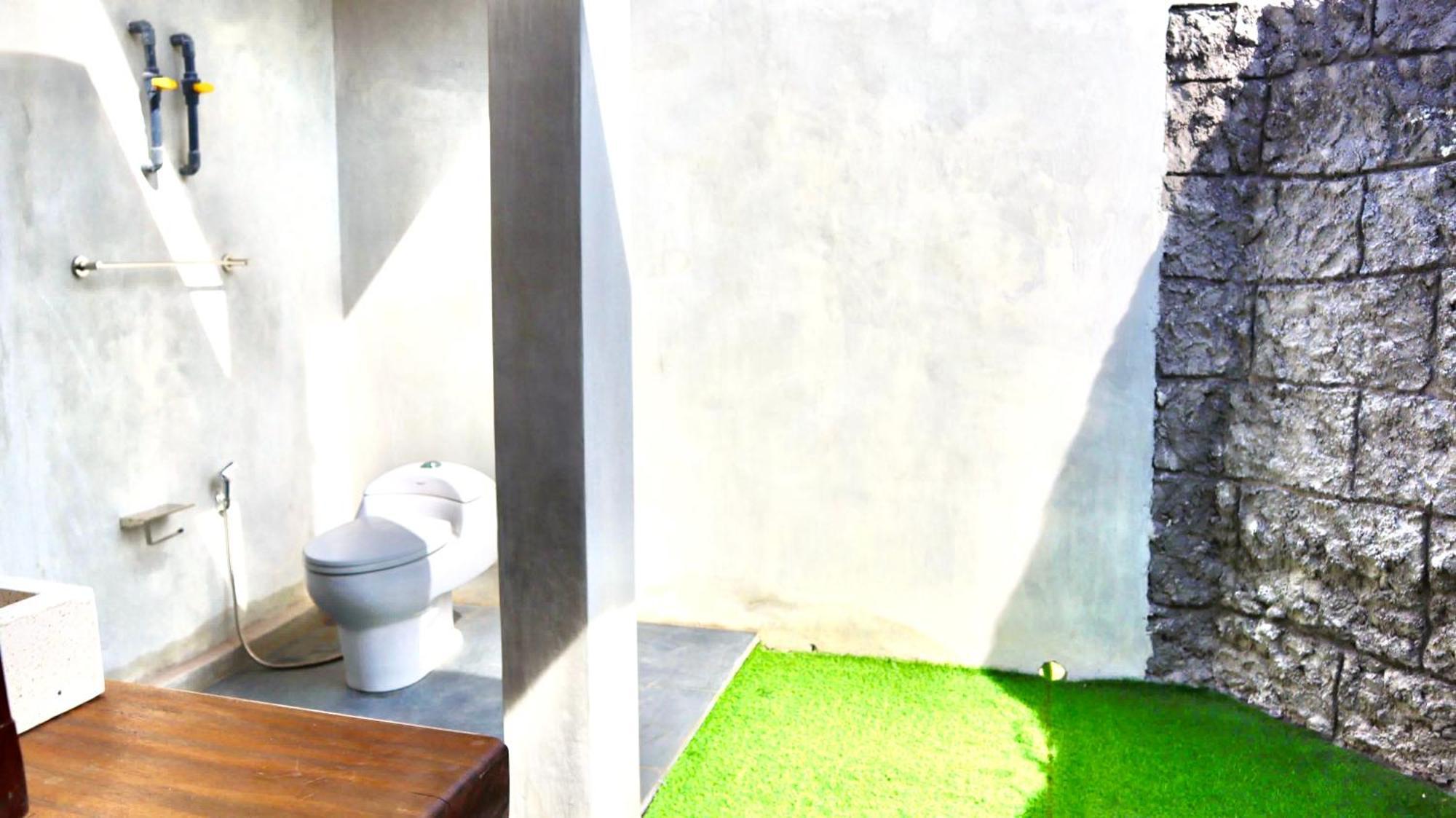 Pranajaya Oasis Villa เตจากูลา ภายนอก รูปภาพ