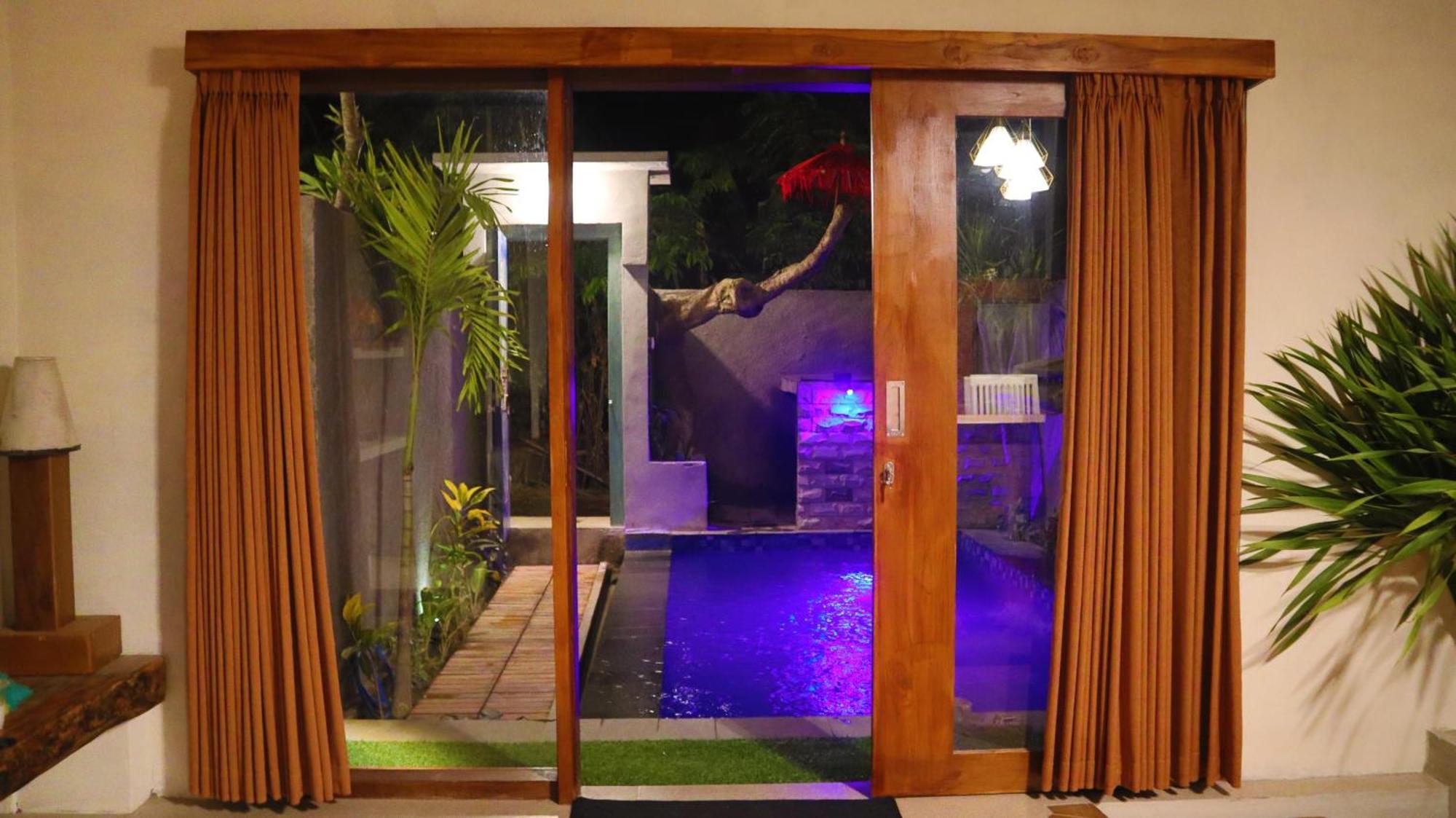Pranajaya Oasis Villa เตจากูลา ภายนอก รูปภาพ