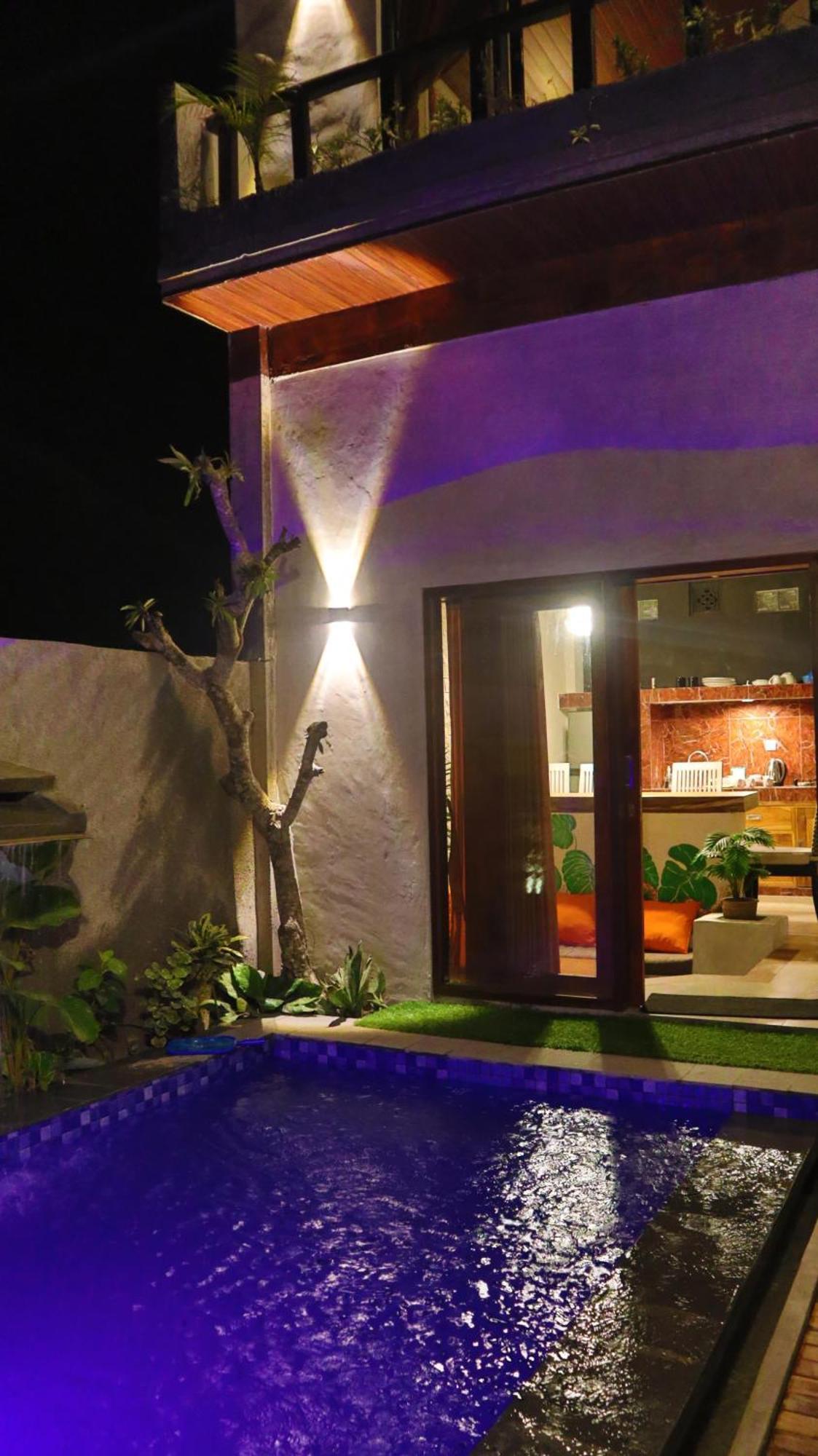 Pranajaya Oasis Villa เตจากูลา ภายนอก รูปภาพ
